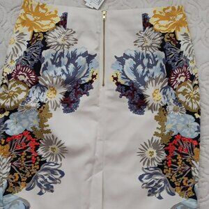 H&M Cream/Ivory Floral Pencil Skirt